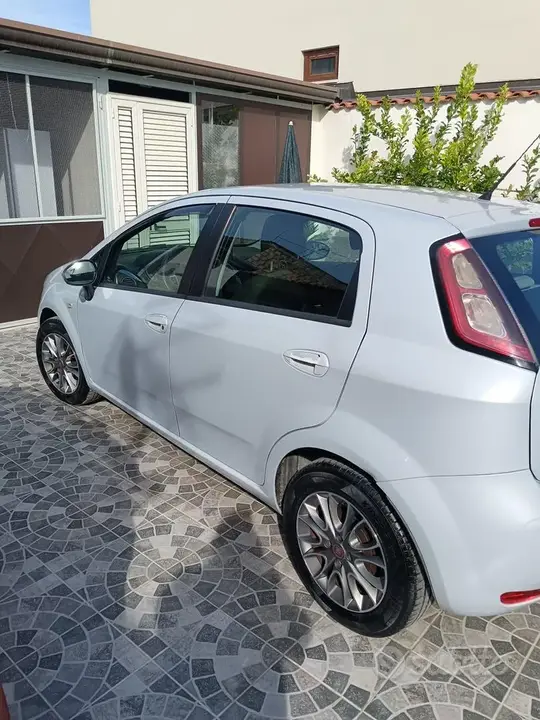 Fiat Punto 2013 photo 3