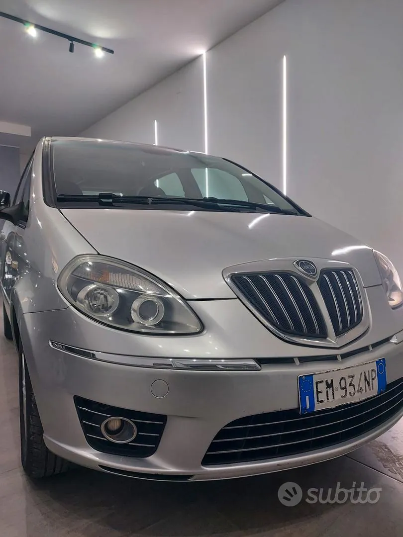 Lancia Musa 2012 photo 5