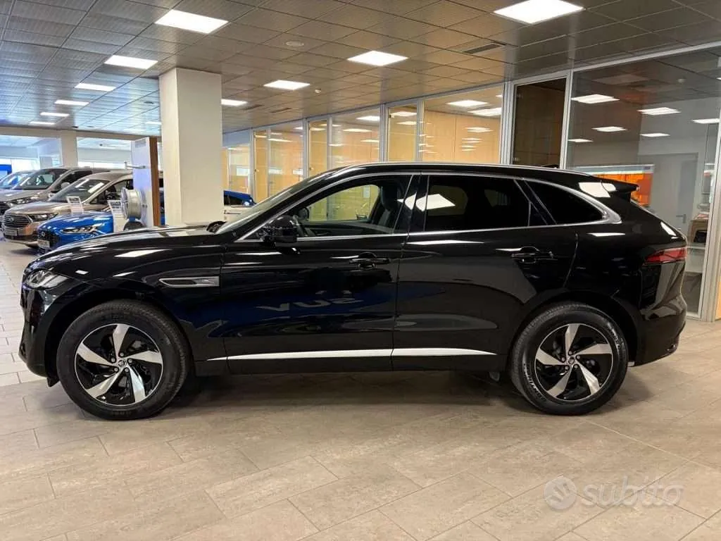 Jaguar F-Pace 2024 photo 4