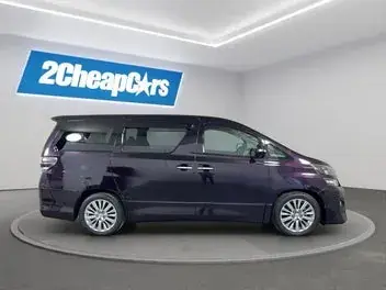 Toyota Vellfire 2012 photo 5
