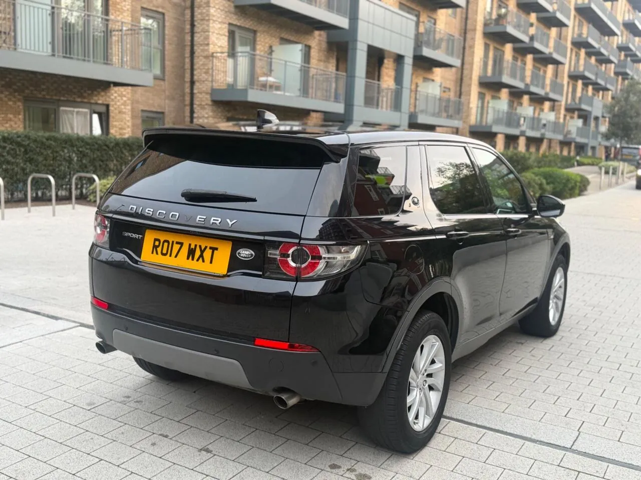 Land Rover Discovery Sport 2017 photo 5
