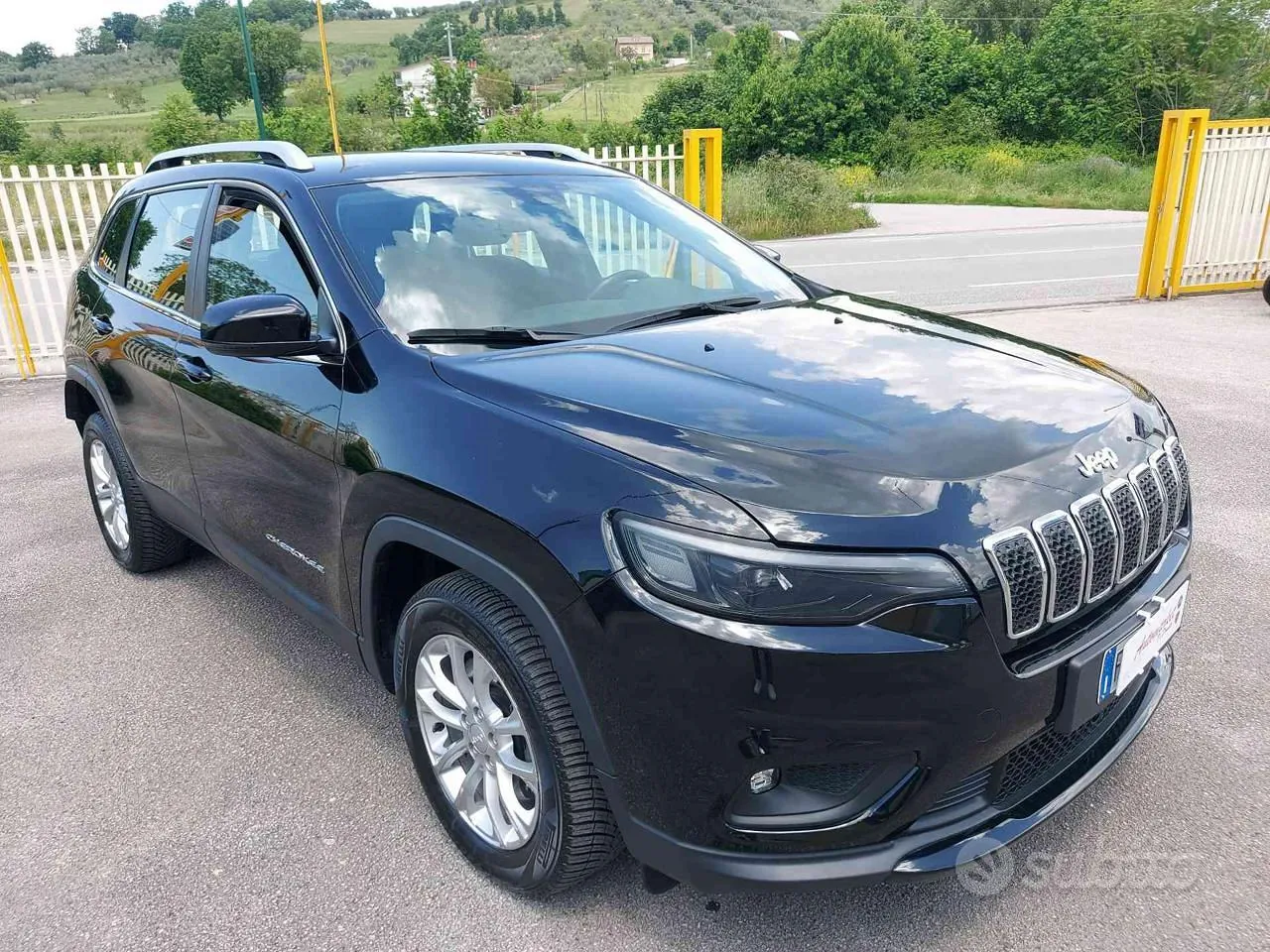 Jeep Cherokee 2019 photo 3