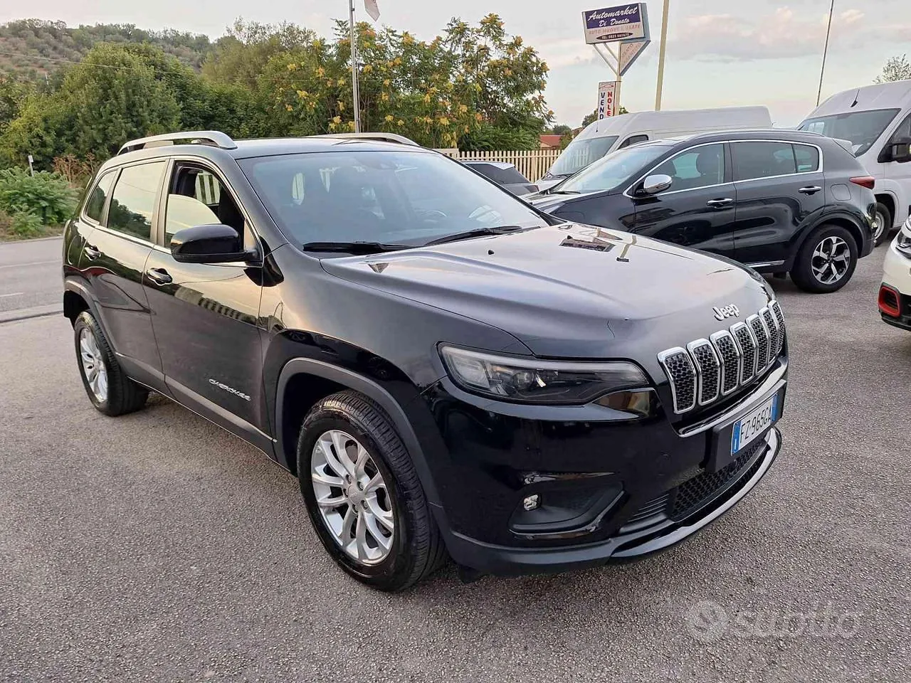 Jeep Cherokee 2019 photo 2