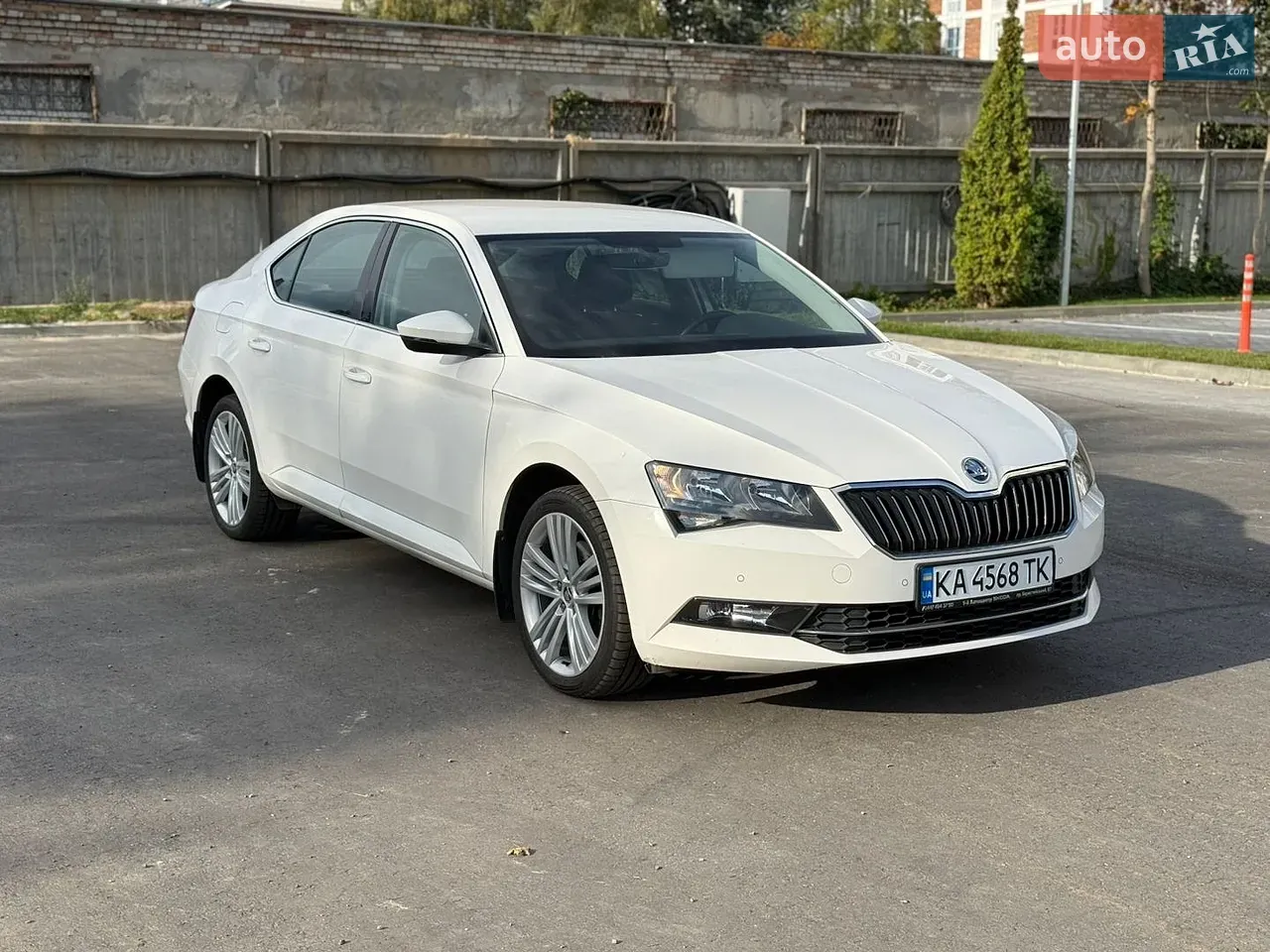 Skoda Superb 2018 photo 3
