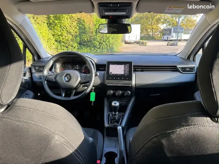 Renault Clio 2021 photo 3
