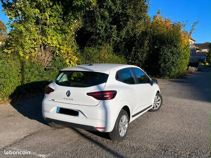 Renault Clio 2021 photo 2
