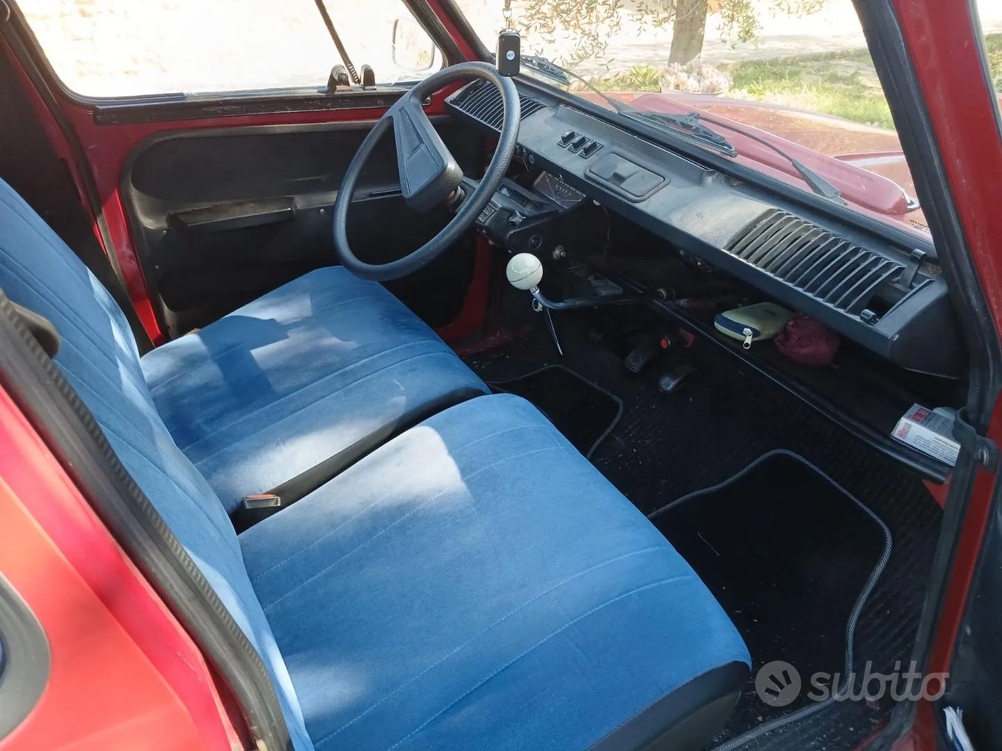 Citroen Dyane 6 1981 photo 3