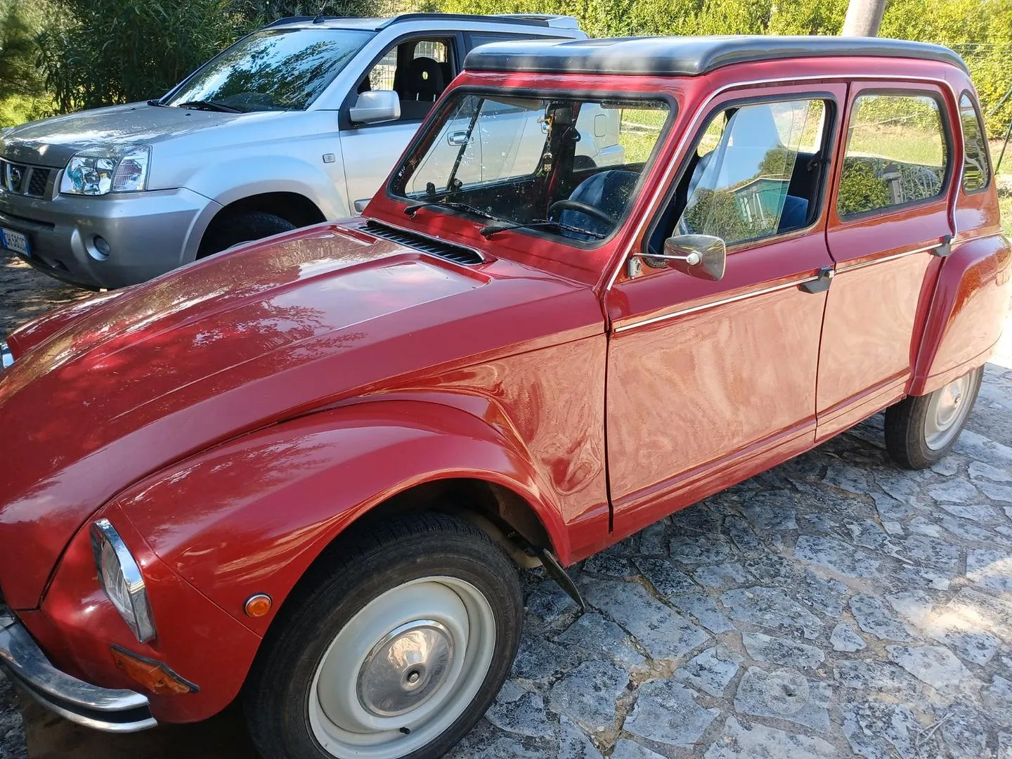 Citroen Dyane 6 1981 photo 2