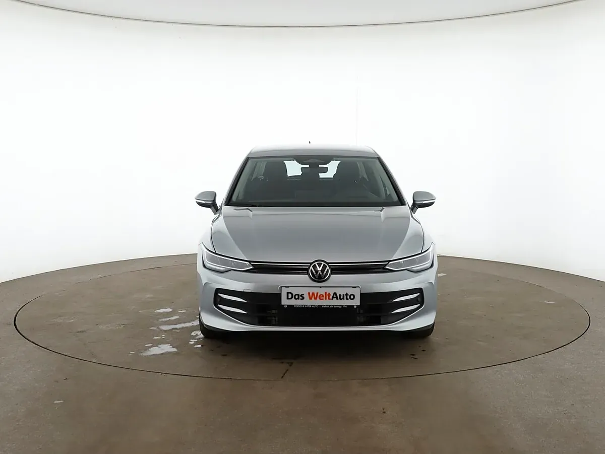 Volkswagen Golf 2025 photo 3