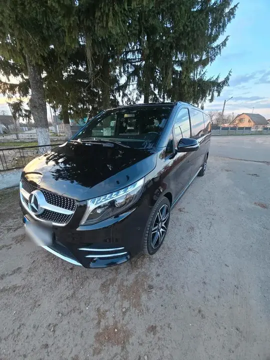 Mercedes-Benz V-Class