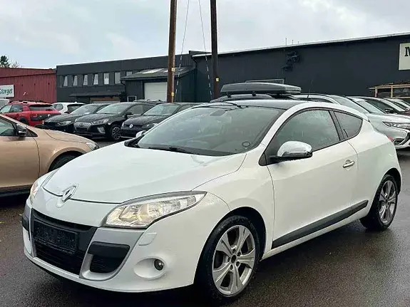 Renault Megane 2011 photo 2