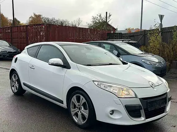 Renault Megane 2011 photo 3