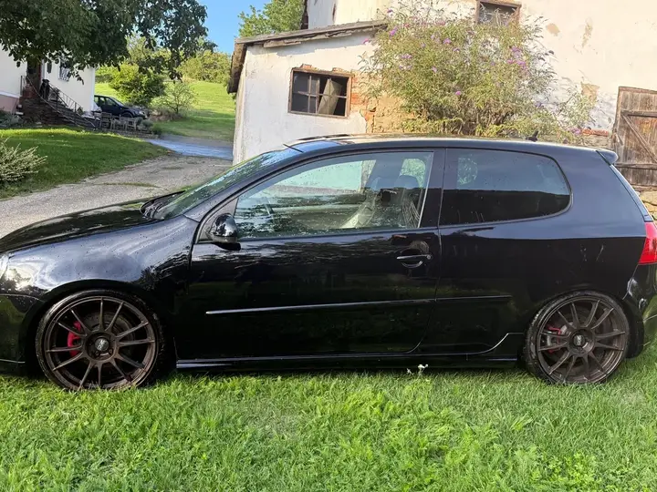 Volkswagen Golf 2007 photo 2