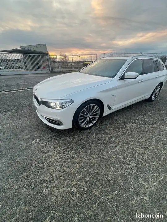 BMW 5 Series 2017 photo 2