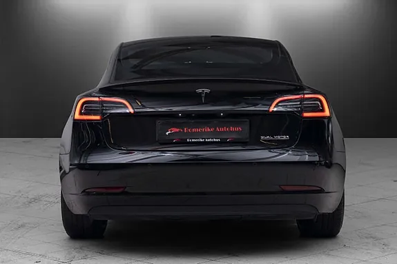 Tesla Model 3 2022 photo 5