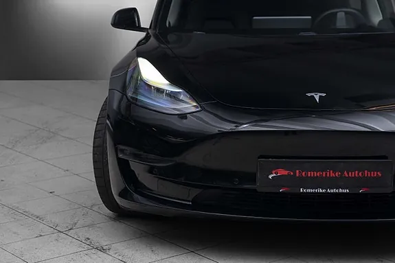 Tesla Model 3 2022 photo 4