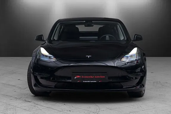 Tesla Model 3 2022 photo 3