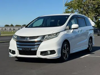 Honda Odyssey 2015 photo 2