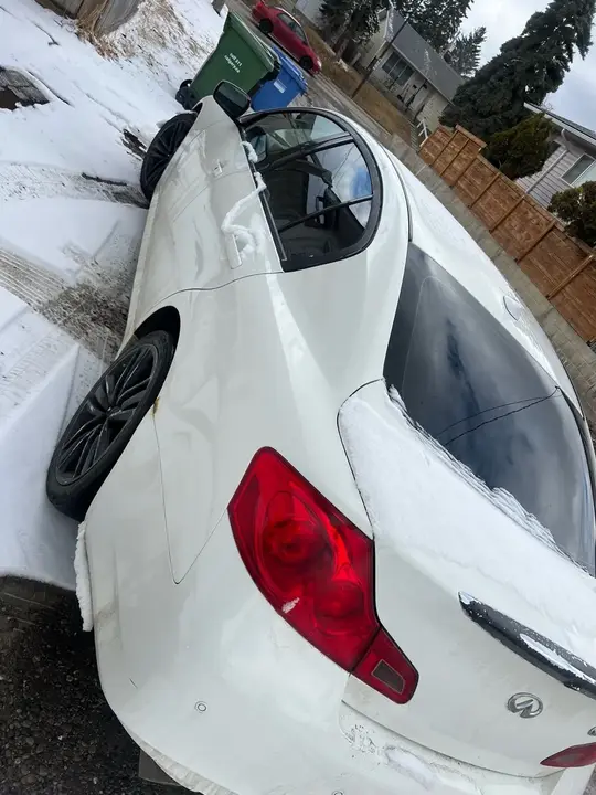 Infiniti G37X 2011 photo 5