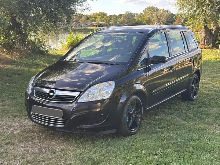 Opel Zafira 2008 photo 2