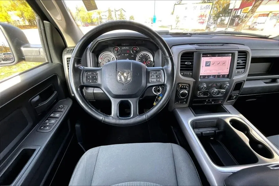 Ram 1500 Classic 2023 photo 5