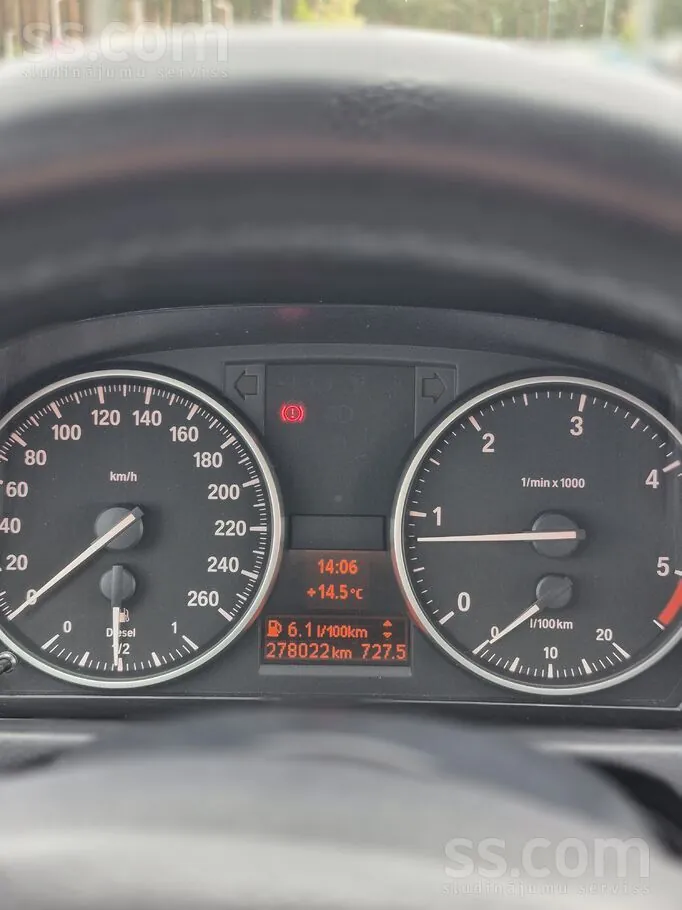 BMW 320D 2012 photo 4