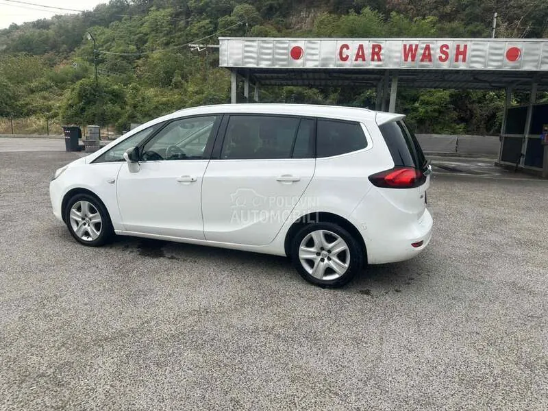 Opel Zafira 2012 photo 2