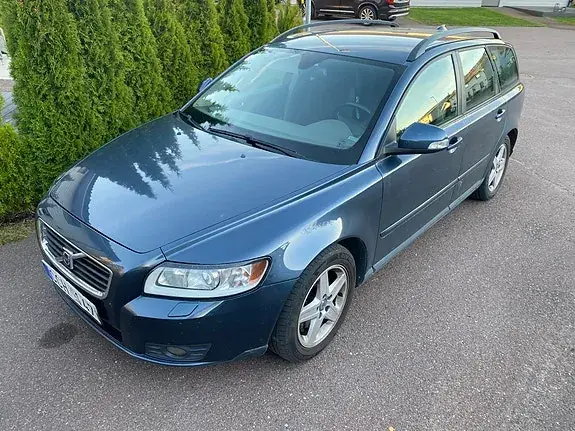 Volvo V50 2010 photo 2