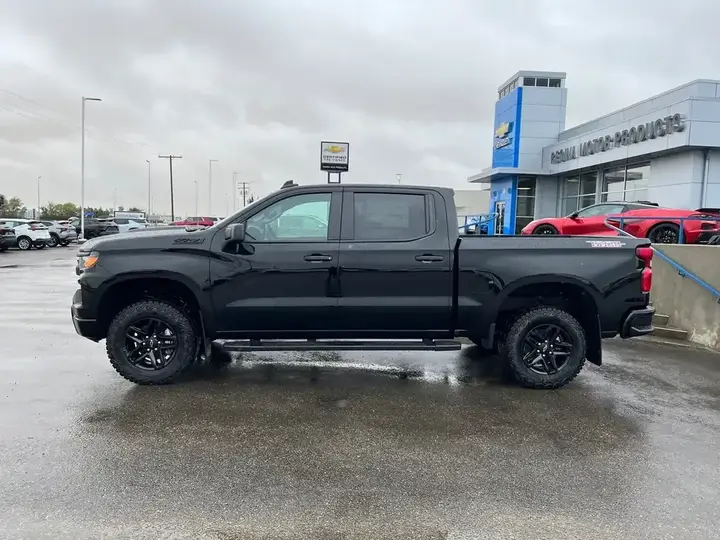 Chevrolet Silverado 1500 2026 photo 2