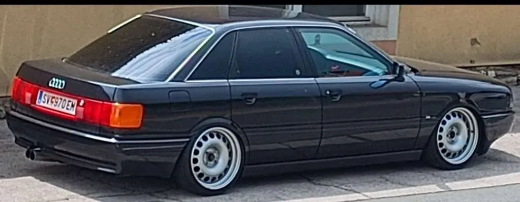 Audi 80