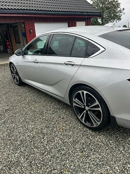 Opel Insignia 2018 photo 2