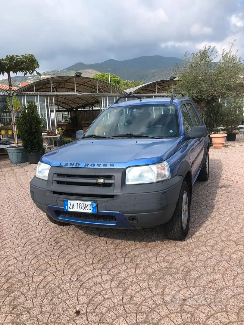 Land Rover Freelander 2003 photo 2