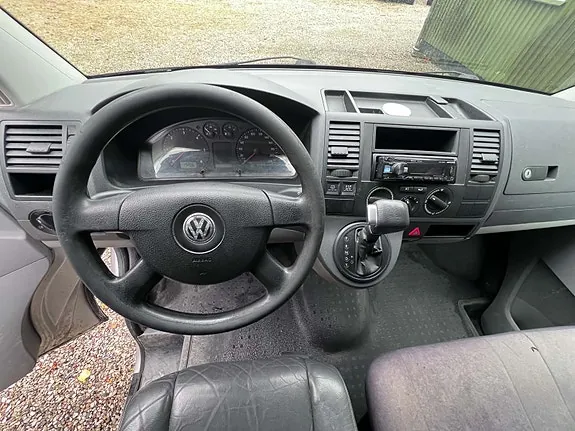Volkswagen Transporter 2008 photo 5
