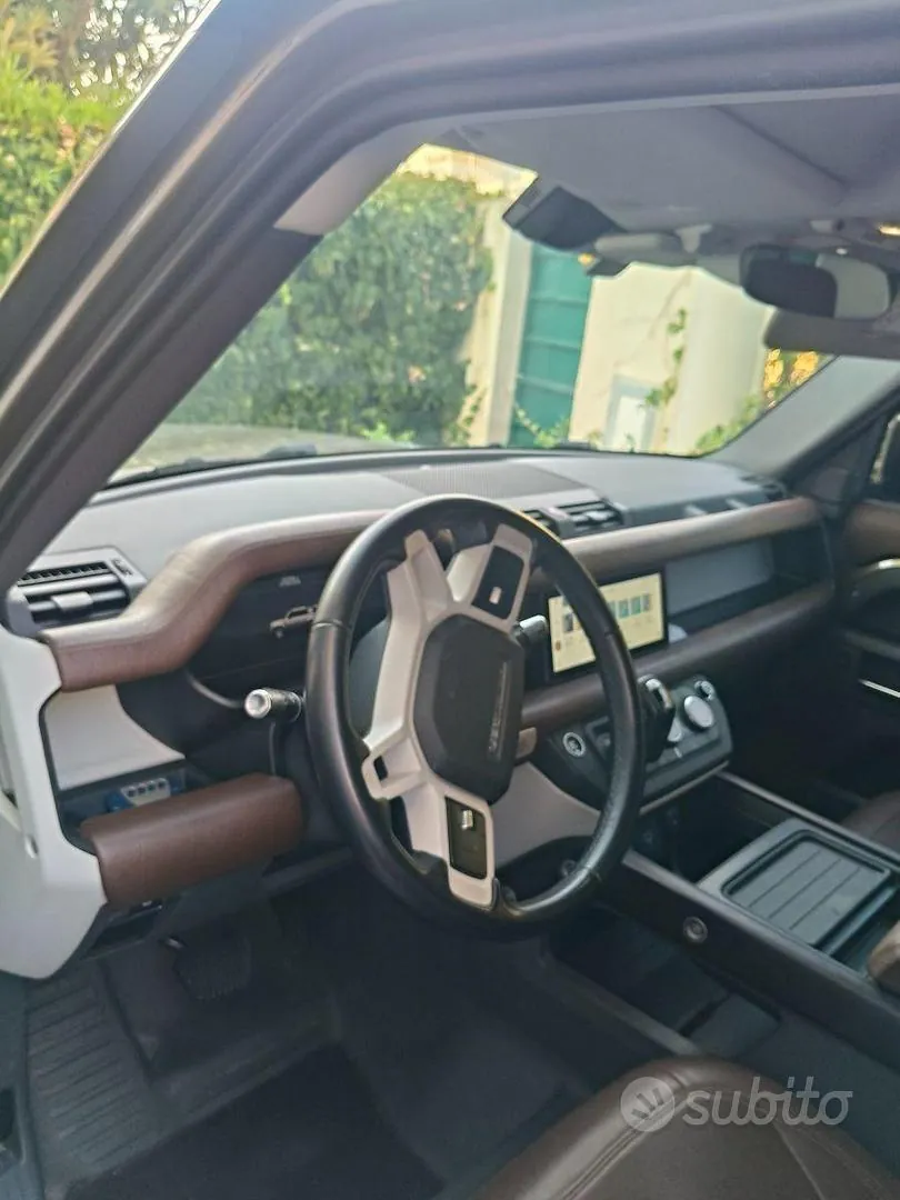 Land Rover Defender 110 2020 photo 4