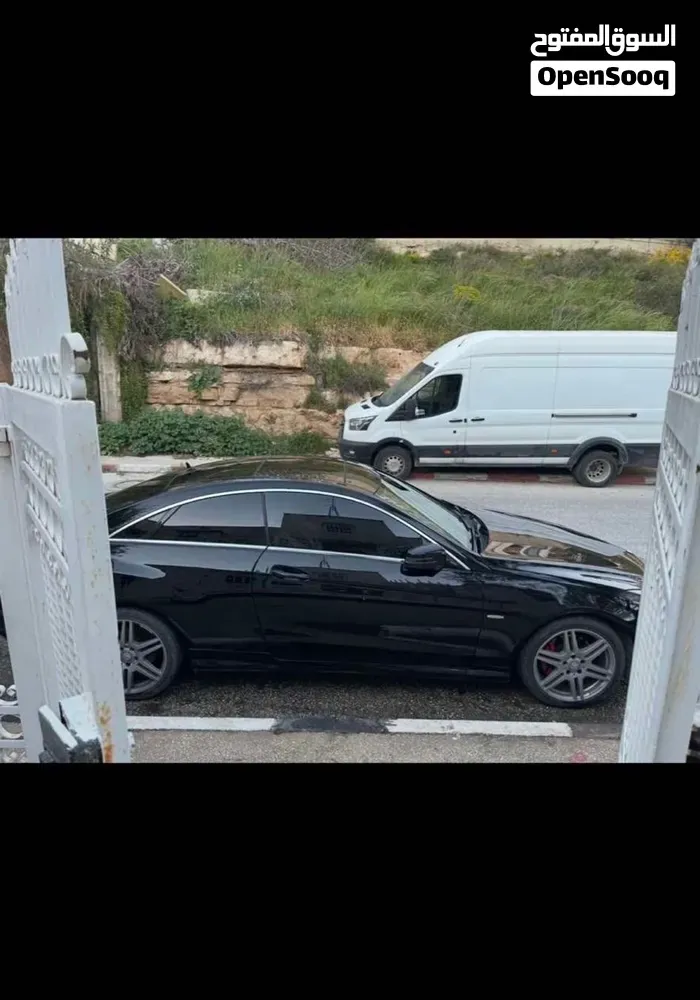 Mercedes-Benz E-Class 2011 photo 4