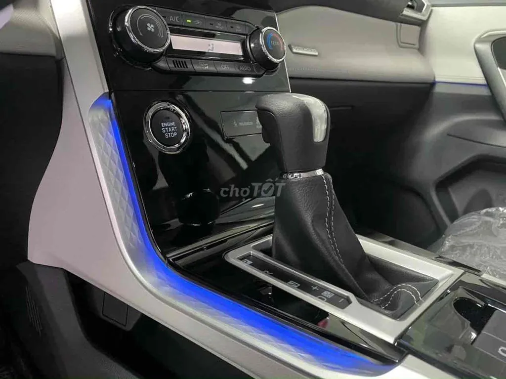 Toyota Veloz Cross 2026 photo 4