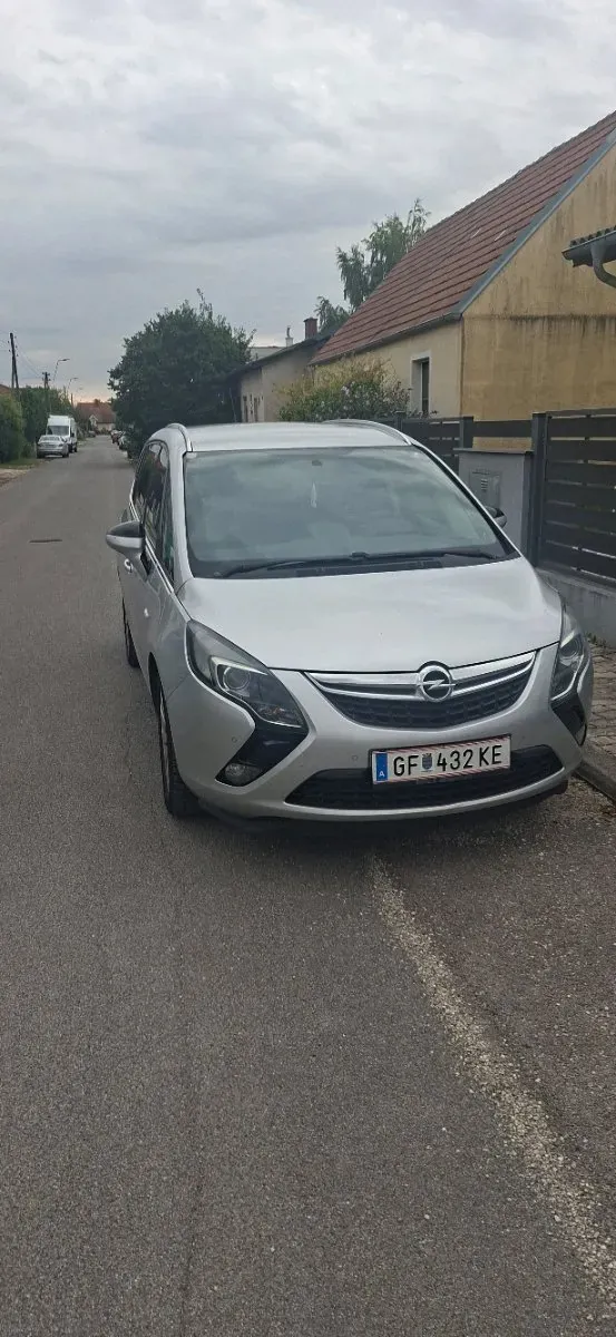 Opel Zafira Tourer