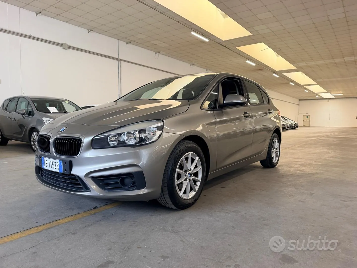 BMW Active Tourer 2016 photo 2
