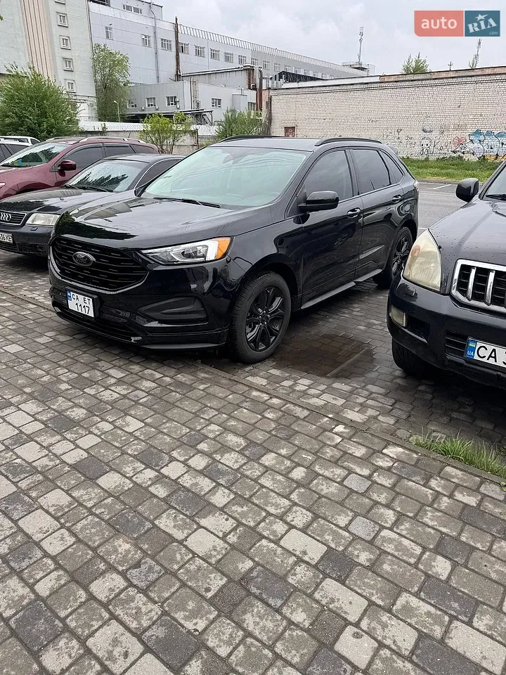 Ford Edge 2022 photo 2
