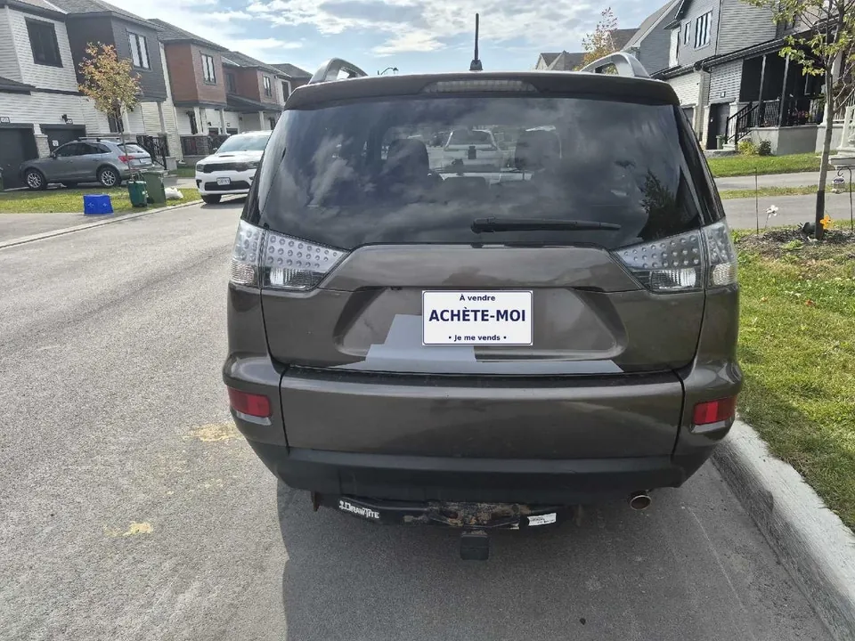 Mitsubishi Outlander 2010 photo 4