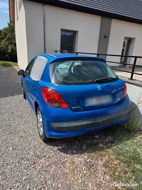 Peugeot 207 2007 photo 3