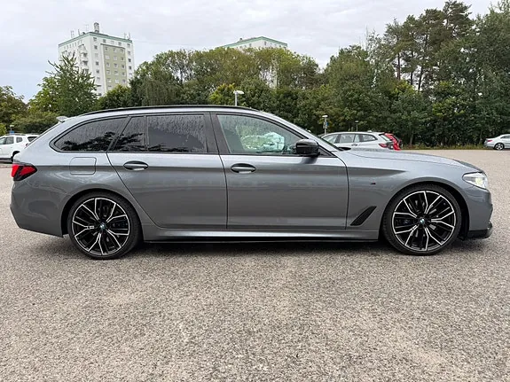 BMW 530Xd 2020 photo 5