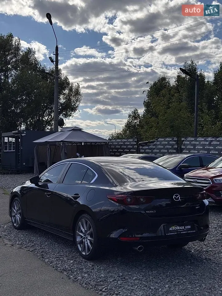 Mazda 3 2022 photo 4
