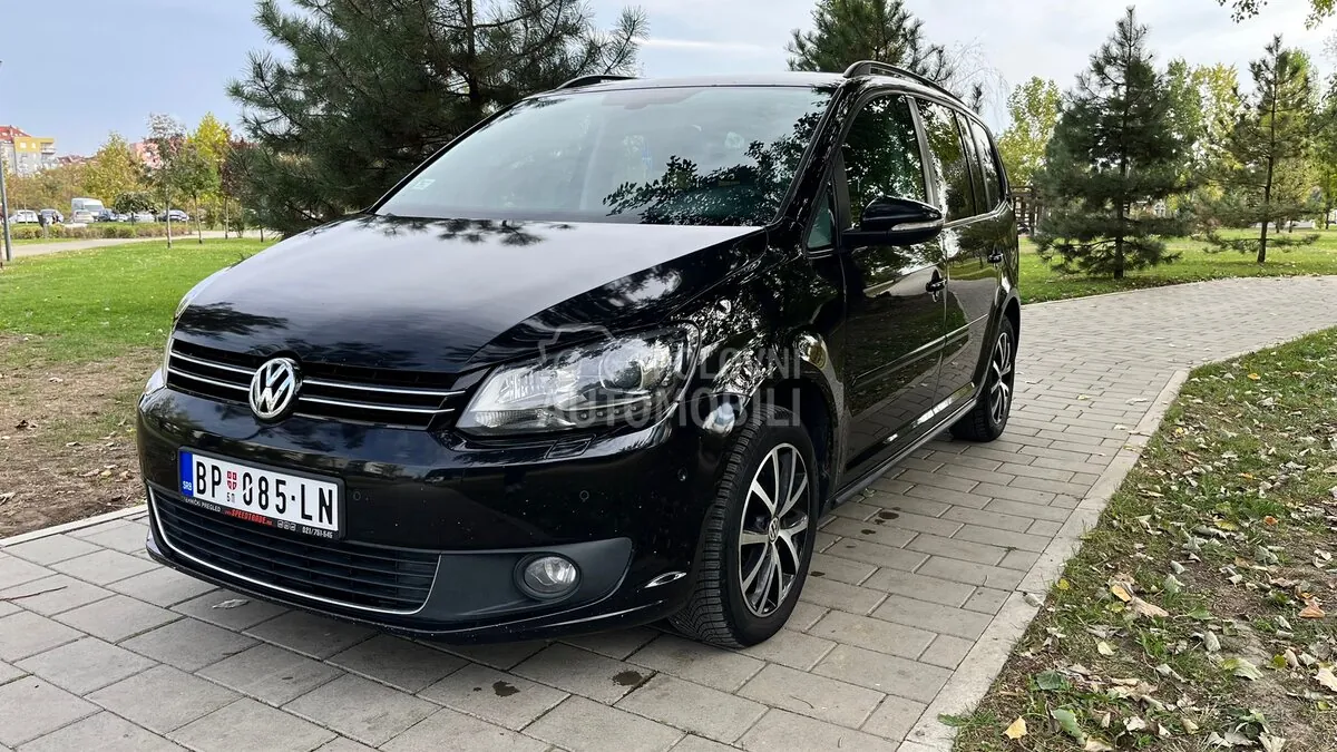 Volkswagen Touran 2015 photo 2