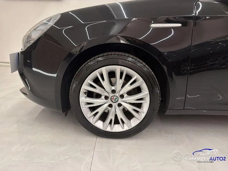 Alfa Romeo Giulietta 2017 photo 4