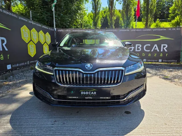 Skoda Superb 2021 photo 2
