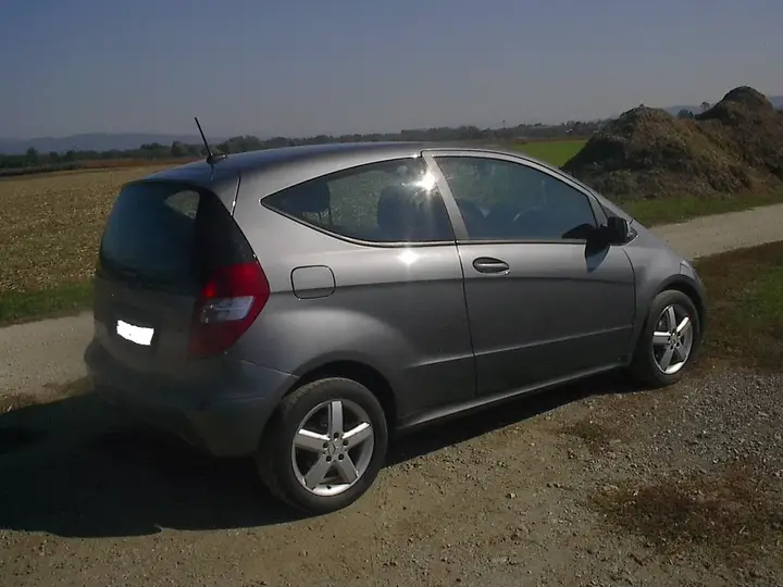 Mercedes-Benz A-Class 2009 photo 3
