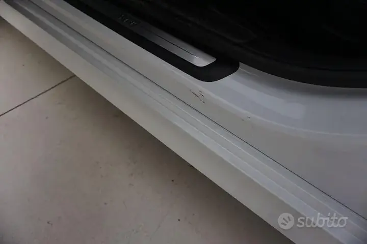 BMW 3 Series 2024 photo 5