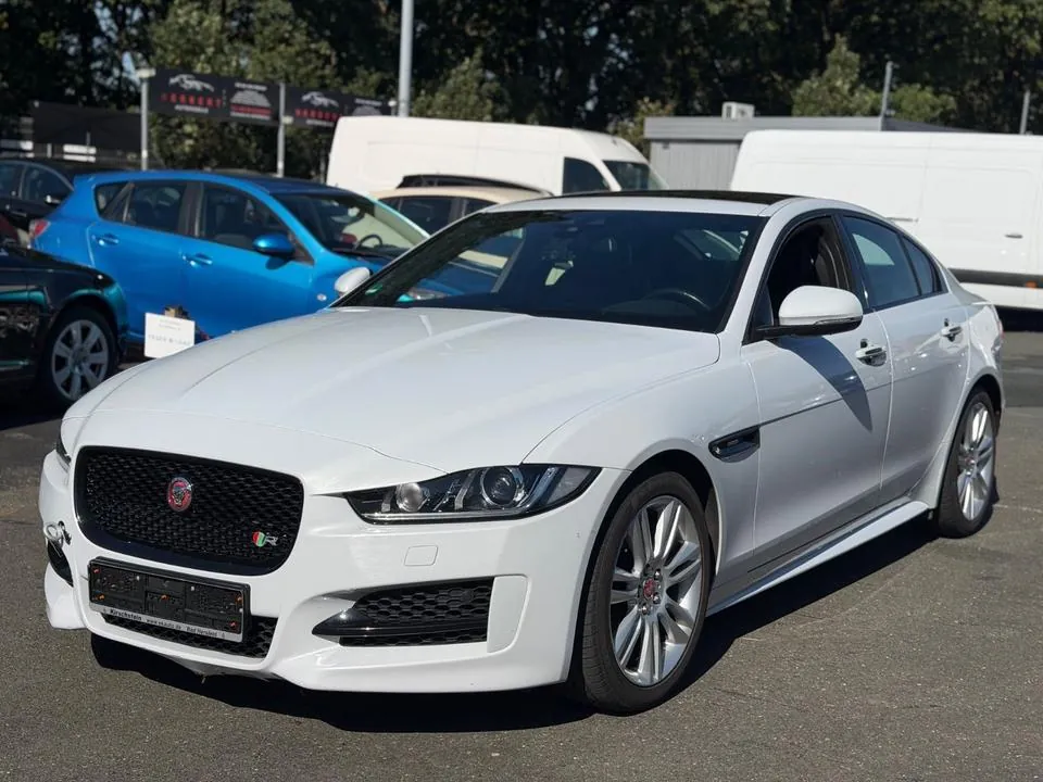Jaguar Xe