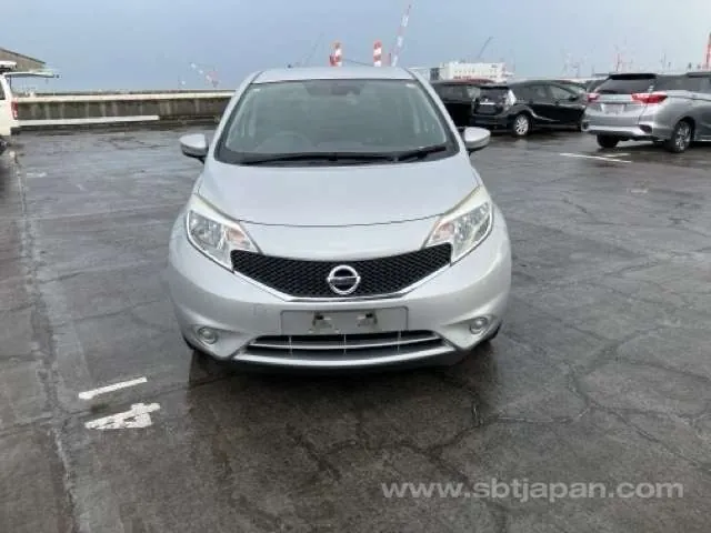 Nissan Note X 2015 photo 5
